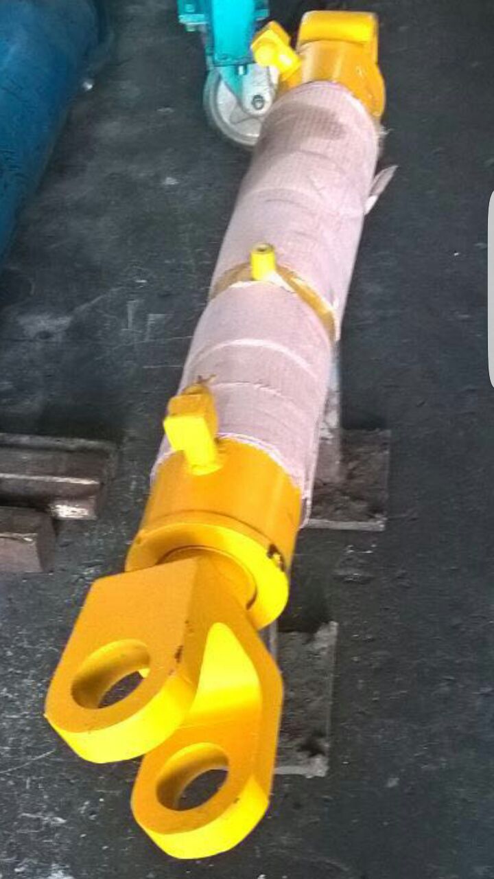 Jual Lift Cylinder Assy RH/LH Unit KOMATSU WA180-3